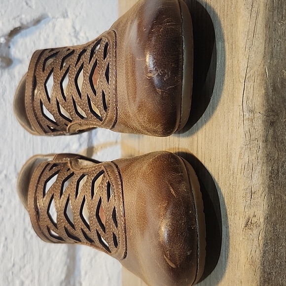 Taos Faith‎ Women's Brown Leather Slingback Low Heel Closed Toe Shoes Size 39 - Picture 6 of 16